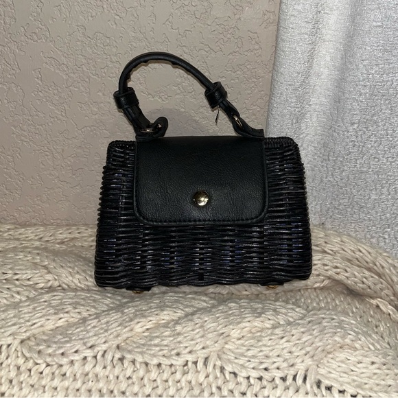 Free people small woven hand‎ purse - Picture 1 of 7